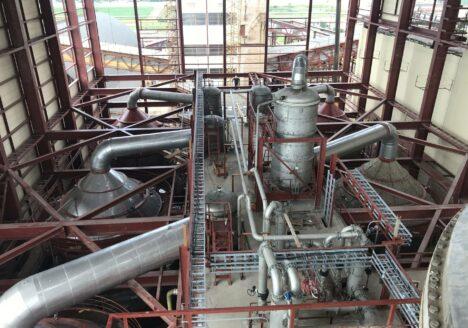 Production of KaCl from clarified hot solution