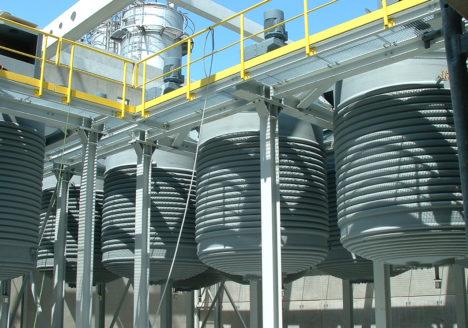 Agitator tank installed